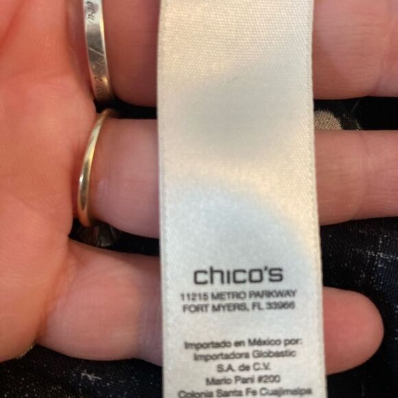 Chicos No Iron Linen Polka Dot Button-Up Shirt hi lo ties at waist (2) - Picture 11 of 12